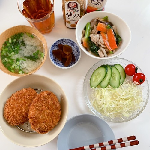 3DDB8000-F89F-474D-806B-C886D5BF18AC