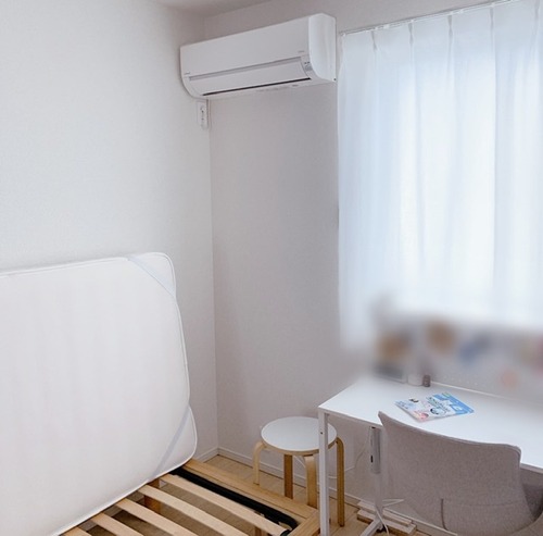 CE1B95EC-4F08-441F-A075-145CA5DCFB9D