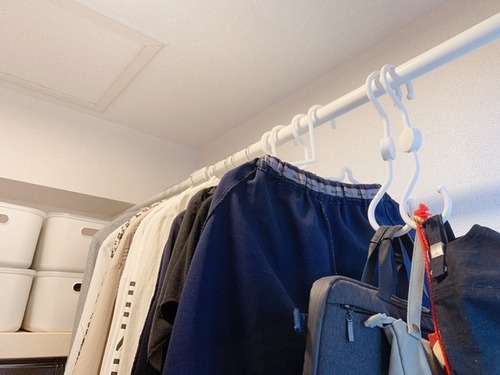 2DCF956D-3D3B-42D4-8C1A-436110733FA6