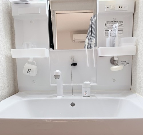 73129F11-4E9A-454B-8A9B-5F99BD5E6A5F