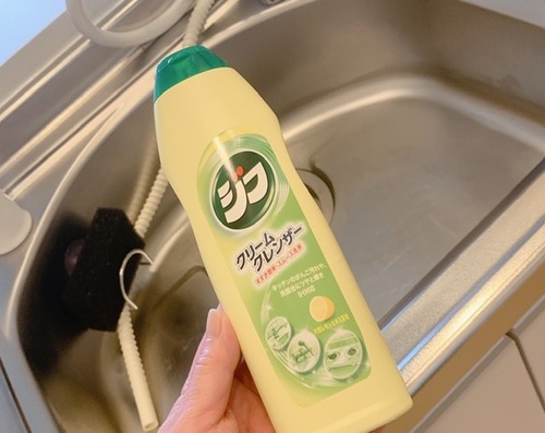 D82A8E6D-052A-4CFA-85F9-899131C3CCF9