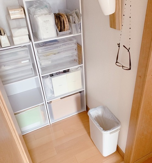 AEF9F9C7-D951-402D-933D-843EA8B4B729