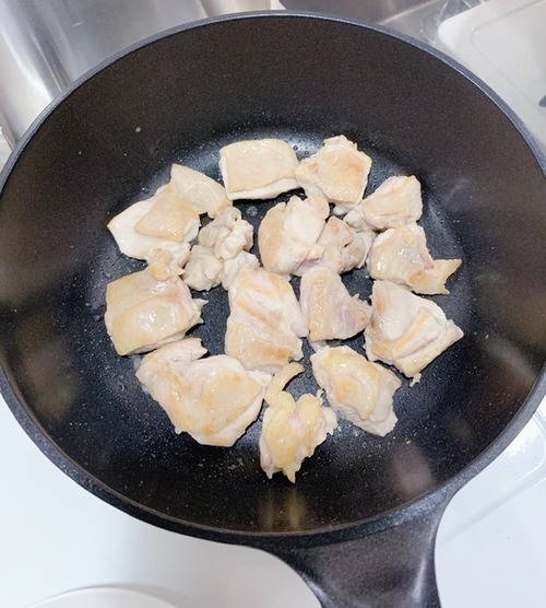 DC7ACC58-D92E-43A8-8C7D-A5D7F983B02A