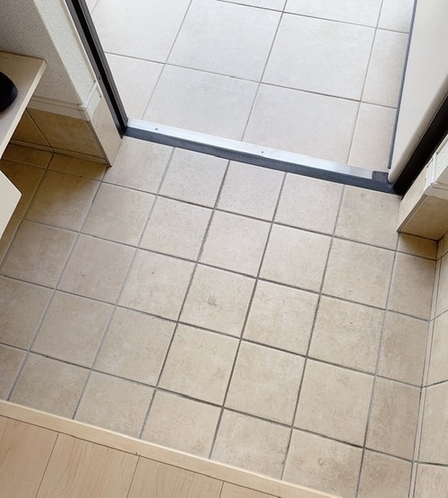 EFB5CB76-075F-420F-BF5F-346F40470A8C