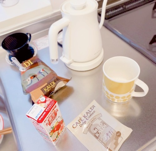 C7F9D385-8A6C-461E-8DC6-5A19A6B78AE2