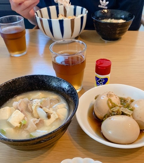 D438F332-58F2-4634-8BFD-73E4A6F727A0