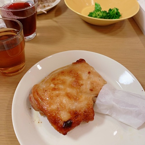 0E4EC2B5-2744-4CD7-BBD2-D91590D4D446