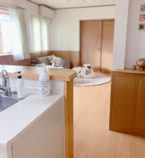 8DA20579-B7B0-41E2-B263-4B51961E559D