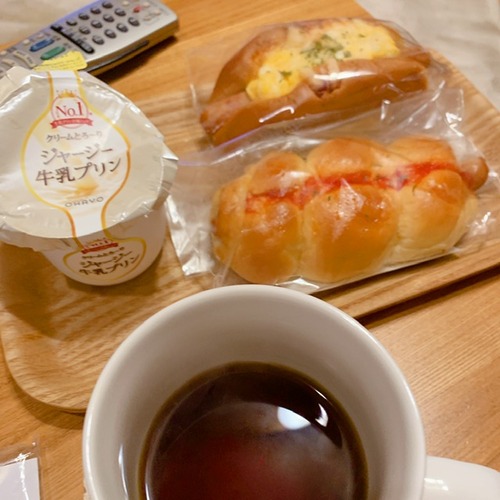 4F74CA1E-2530-46F9-ADEA-BB3153C67176