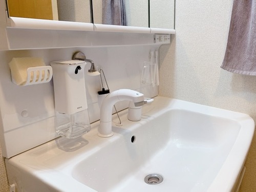 015574EB-303B-466A-BC21-27B7978AAAA9