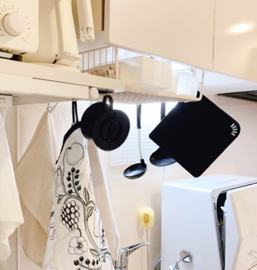 9A869B26-3A34-4EFB-BBAD-59FD6034F91B