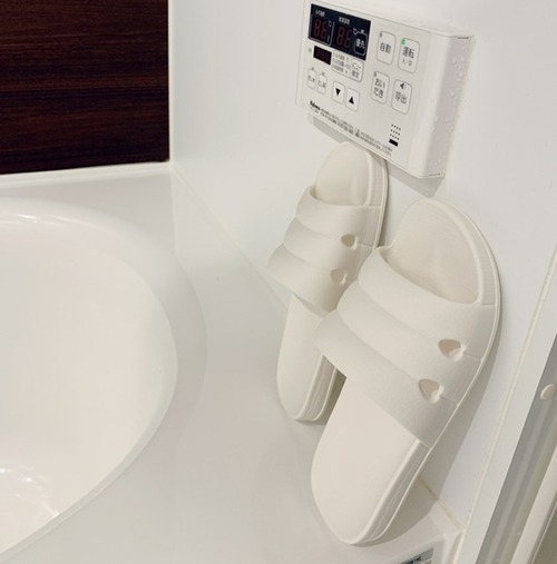 CFA28830-82E2-442F-9EE8-4094909AF272