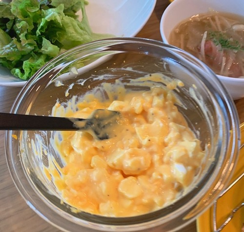 EC3E4D1A-C5BB-423A-B2CD-9D689C1D2FFA