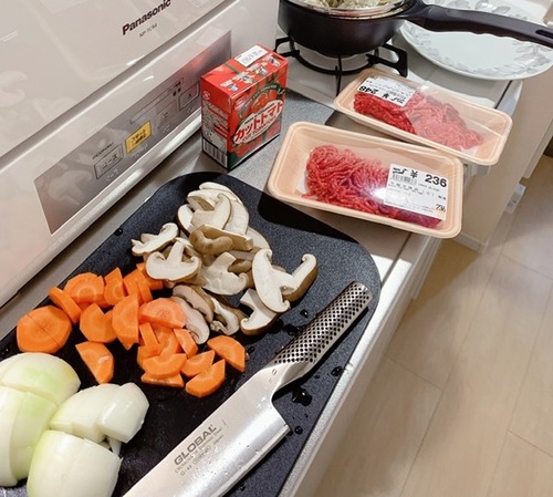 B583161C-0DA5-443A-94D4-BBF5140B3E23