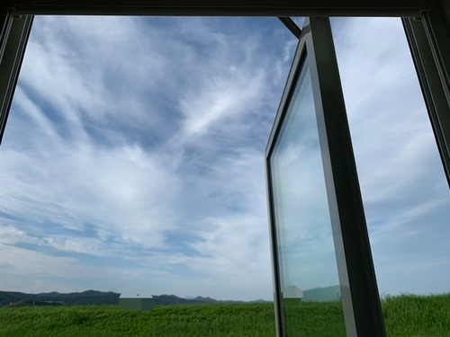 97E27C4C-E551-4254-B1B7-4CFE3ADE8B2D