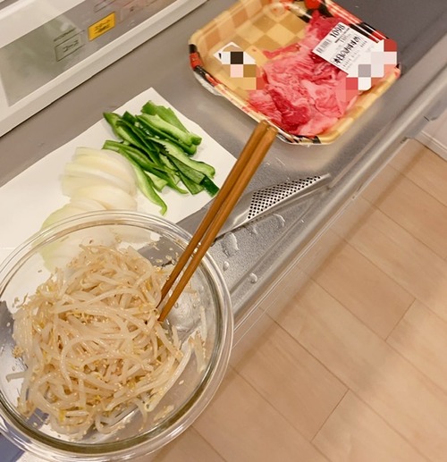 2E5B4ECA-AC94-4D90-8CF5-F4BA9C81D49F