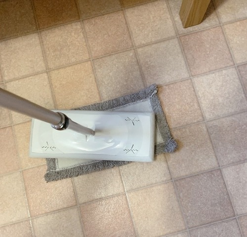 81140131-3A70-4E11-A624-1FC5FB4D2095