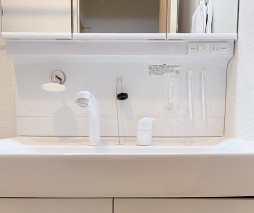 92CB9070-D75E-4BB8-B6C6-F62668B37291