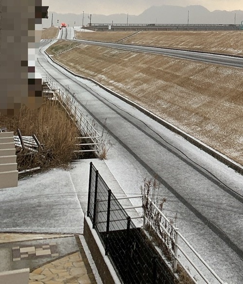 5EB6C4F1-30F7-4DD9-A7BD-5E4EFCDCF846