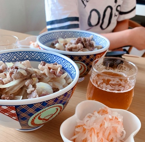 9700D3AD-780A-48D6-90C5-63B579EC9BA3