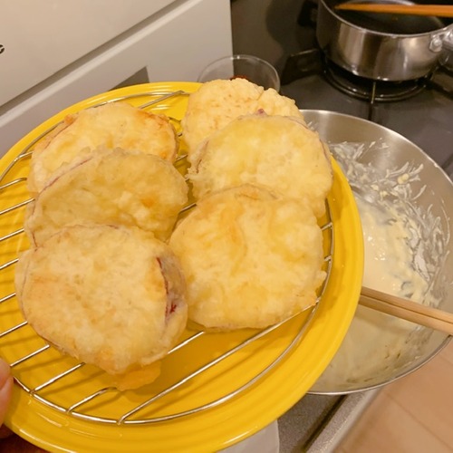 0633C5C7-8EAC-4333-AE74-6B9DA2A9EAD9