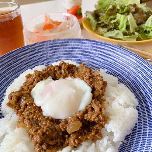 4FC4ADBE-C8A8-4A7B-8A00-E1A01DCD7E7F