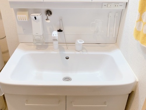 5049E7BA-1CA5-48FD-86AA-A8DF081207FC