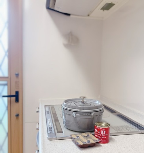 E64AEAC4-F4B5-4E33-B9BB-84F3D4000EBF