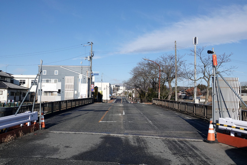 国道６号から駅方面