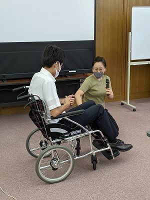 神谷講師