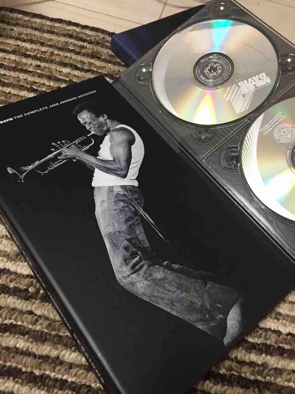 マイルス デイヴィスの The Complete Jack Johnson Sessions はやしノート マイルス デイヴィスの The Complete Jack Johnson Sessions はやしノート