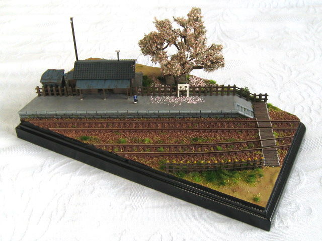 ローカル駅ジオラマ その8 : 片腕な模型鉄の日々