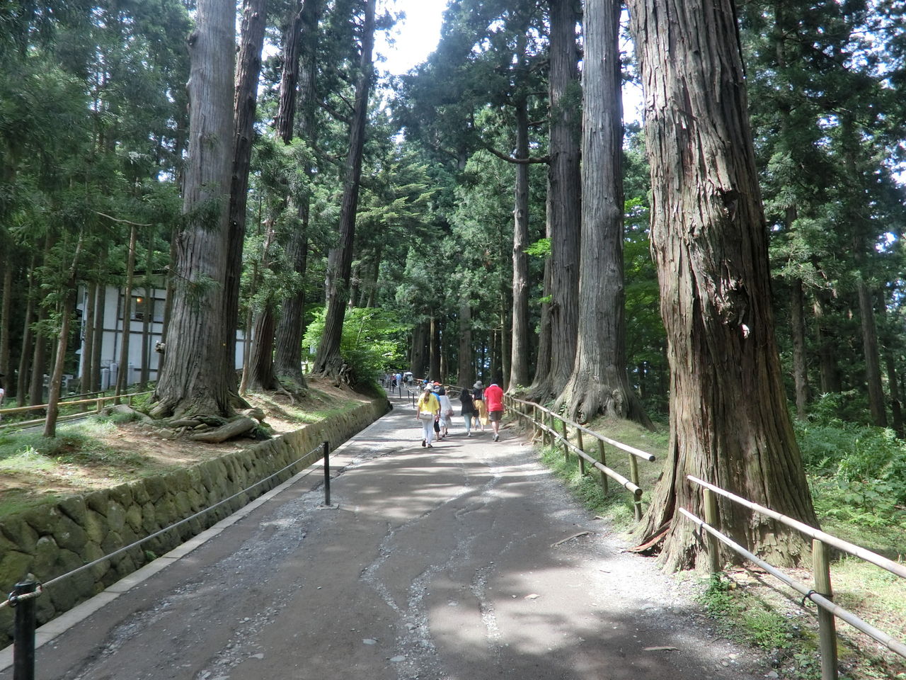 中尊寺 月見坂を登っていざ中尊寺へ 1日目 シーサーと私 中尊寺 月見坂を登っていざ中尊寺へ 1日目 シーサーと私