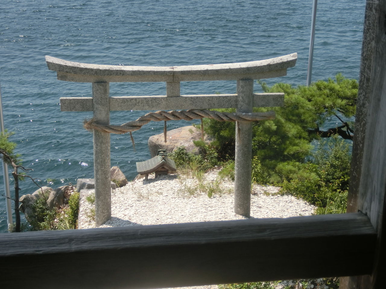 竹生島 龍神拝所で かわらけ 投げ 3日目 最終日 シーサーと私