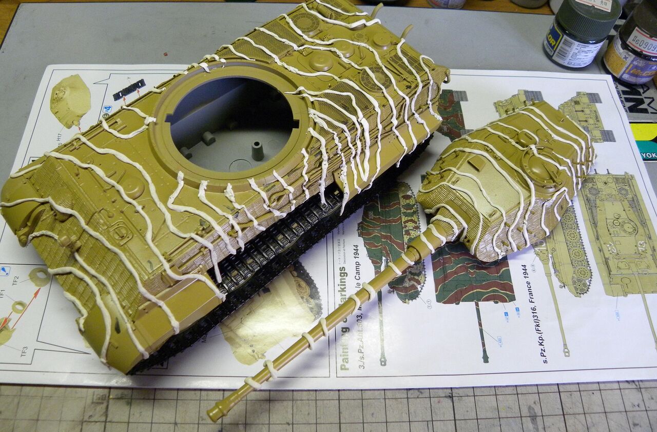 ３色迷彩と汚し塗装 Uecky Racing