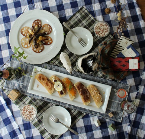 Breakfast : Grilled Carrot&Lotus Root, Toast&Jam, Banana Yogurt Juice, Mastbrothers Chocolate