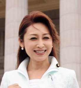 060a128484e05a134d2160259fbab087-275x300