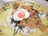 「10号館食堂」げんこつライスUP