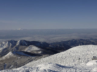 月山と鳥海山