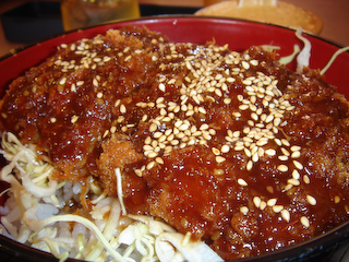 「まるまつ」チキンカツ丼