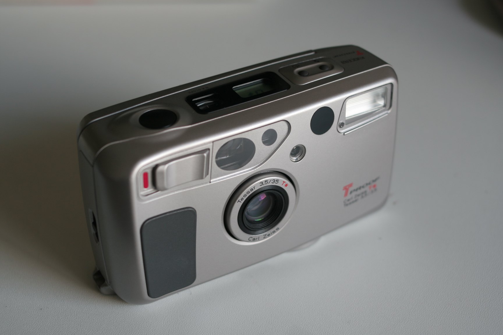 Kyocera T-Proof 京セラ Tプルーフ : YASHICA FX-3とMLレンズ