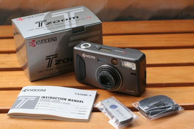 KYOCERA Tzoom レビュー(1) 安っぽさ大幅改善 : YASHICA FX-3 KYOCERA Tzoom レビュー(1) 安っぽさ大幅改善 : YASHICA FX-3