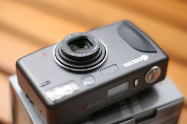 KYOCERA Tzoom レビュー(1) 安っぽさ大幅改善 : YASHICA FX-3 KYOCERA Tzoom レビュー(1) 安っぽさ大幅改善 : YASHICA FX-3