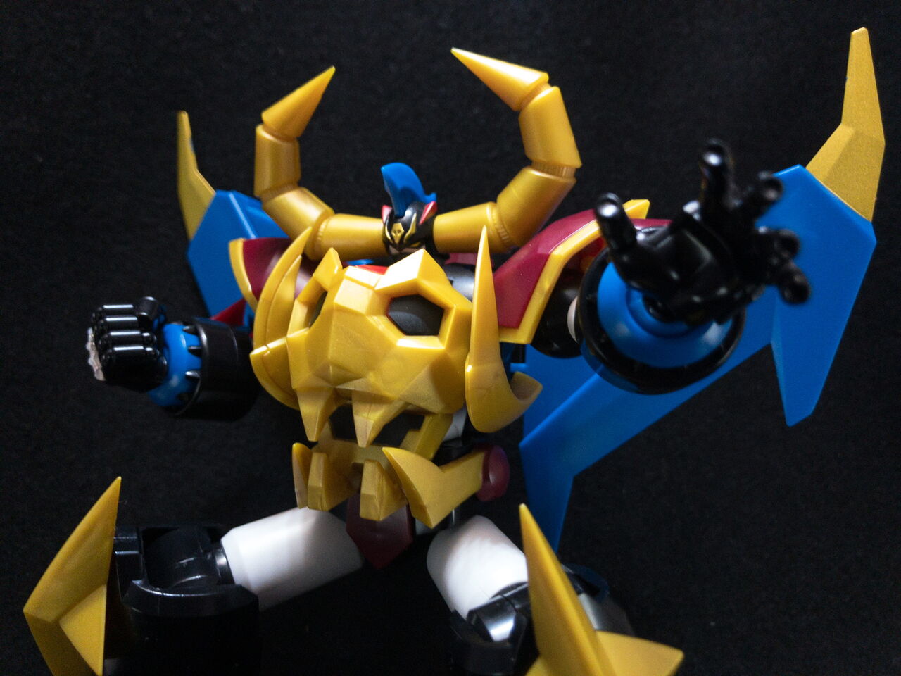 MODEROID ガイキング・ザ・グレート レビュー : 模型系サークル