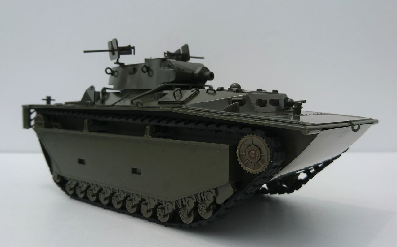 ノルマンディー上陸作戦76th 日東科学 1/35 アリゲーターL.V.T(A)5