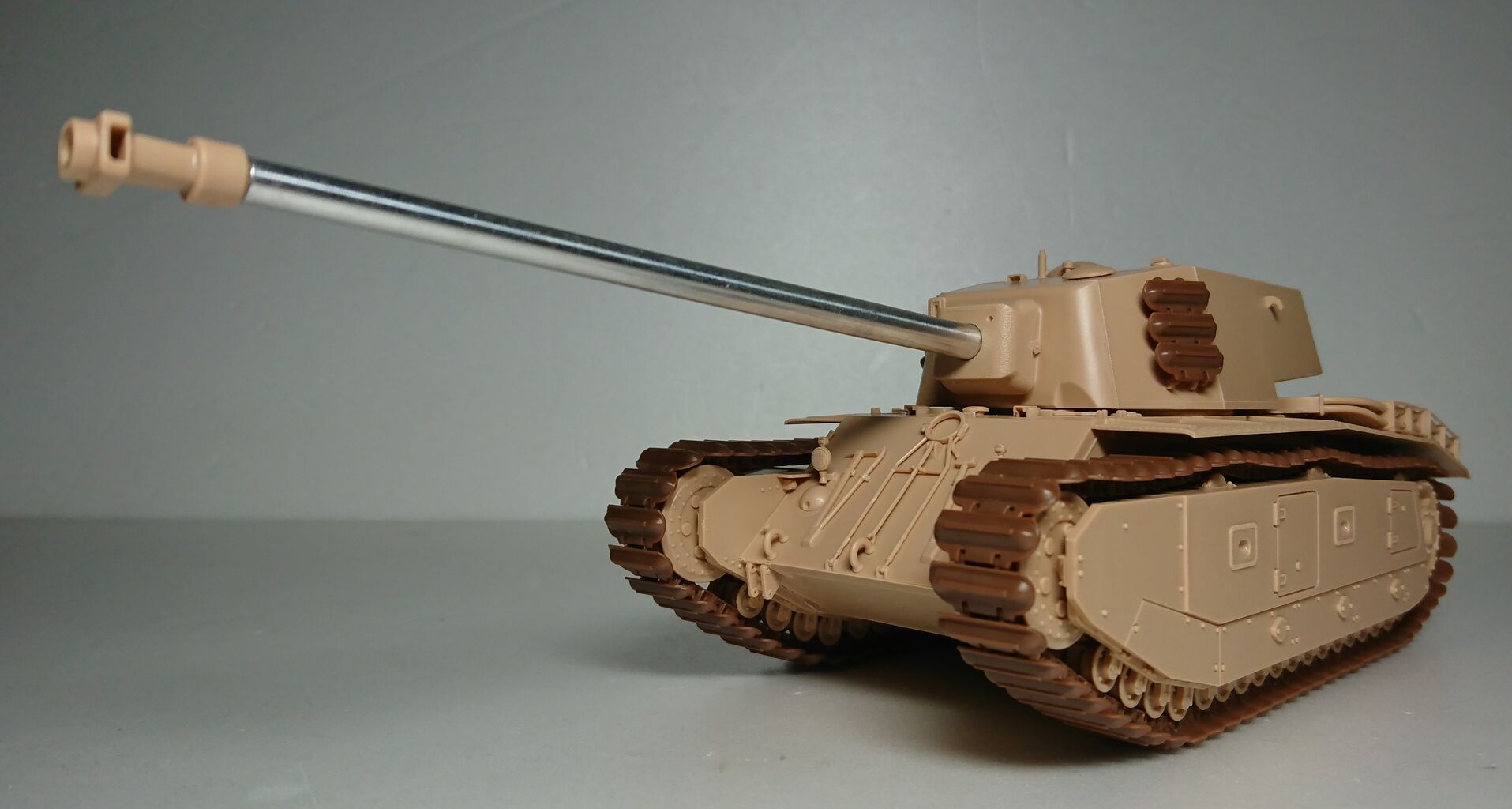 アミュージングホビー 1/35 フランス軍 重戦車 ARL44 シングル
