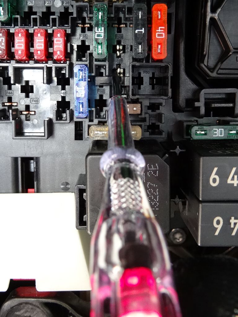 Golf Gti シガレットライターヒューズ 日常とプログラム 50 1 0