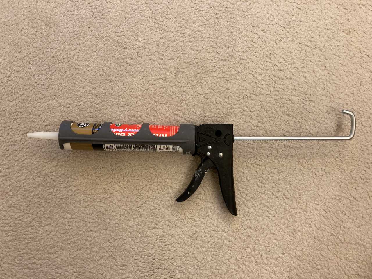 シャワールームのコーキングをやり直しました 微事ログ オルタナティブ