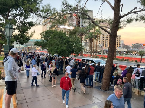 20221106_004320619_iOS