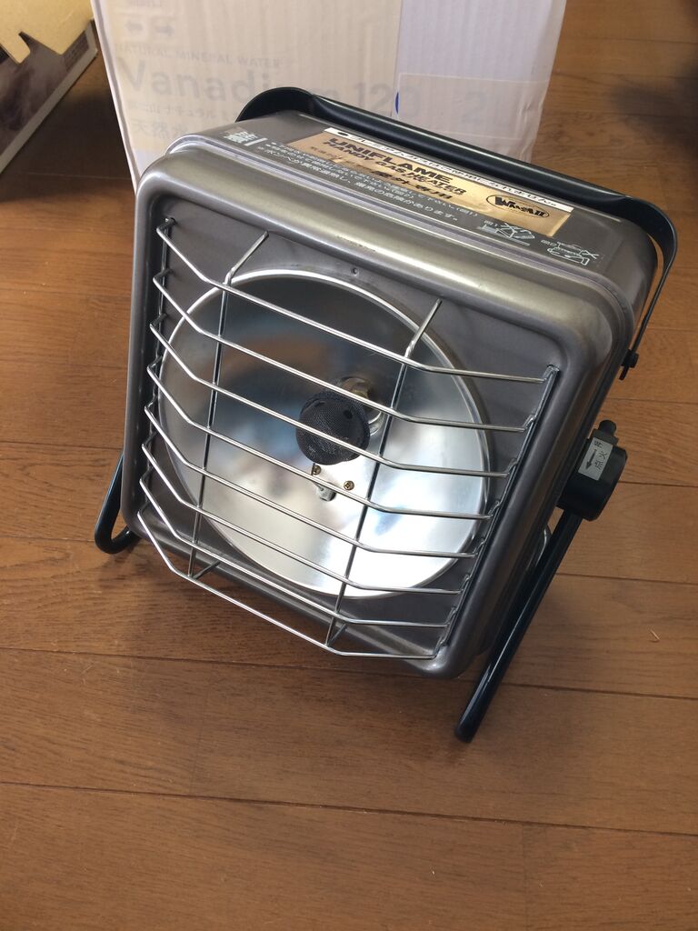 冬キャン用にヒーターを入手しました ユニフレーム ワーム めっちゃかっこいい 暖かい うじまる S Outdoor Room